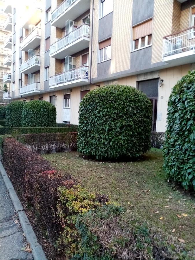 Bruno Turin Apartment Near The Metro Collegno Bagian luar foto