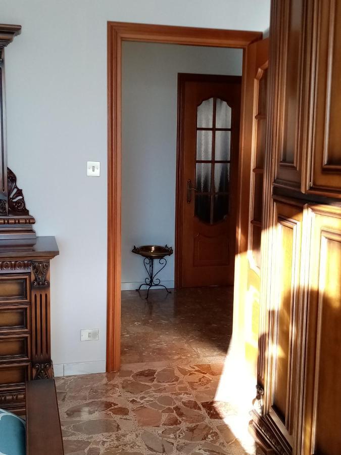 Bruno Turin Apartment Near The Metro Collegno Bagian luar foto