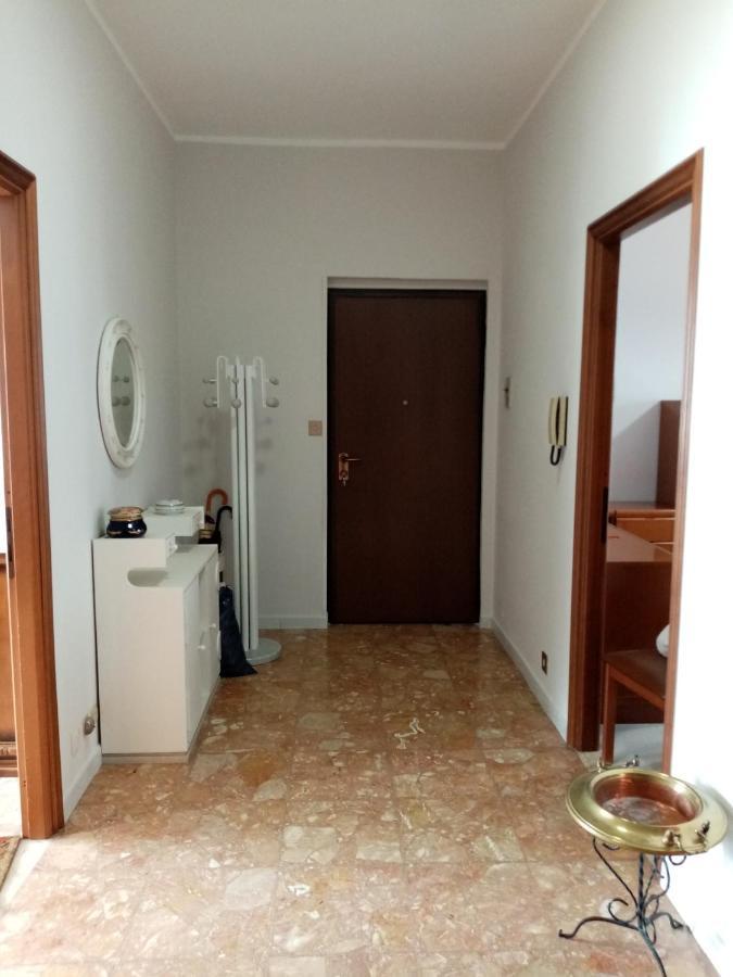 Bruno Turin Apartment Near The Metro Collegno Bagian luar foto